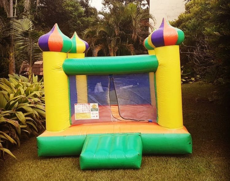 Castelinho Pula-Pula 3Mx3M — locação em Santa Luzia, MG