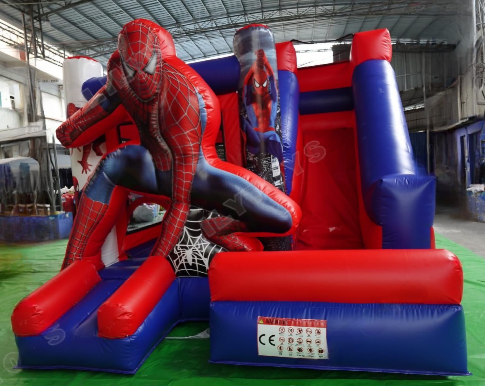 Kid Play Homem-Aranha — locação em Santa Luzia, MG